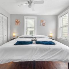 Little Italy Group Stay 4 TV's Pet Friendly