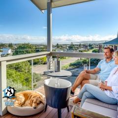 Majestic Ocean Views in Architectural 3BR House