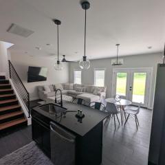 The Oaks Of London Townhome