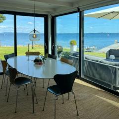 Villa With Lake View Over Vättern In Vadstena