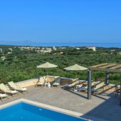 Luxury Villa Aria with Pool & Children's Area, 5km to Beach!