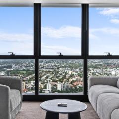 Arabian Nights-Level 60-Meriton Suites- Free Parking