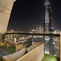Luxury 3BR with Full Burj Khalifa & Fountain Views