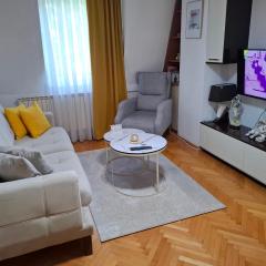 APARTMENT 88, self check-in, free parking