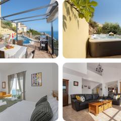 Villa Sol y Mar with heated pool and jacuzzi