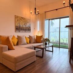 Canterbury Breeze Golf Apartment by CM Holiday