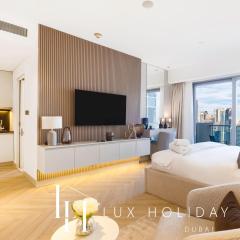 LUX The JW Marina Studio 2