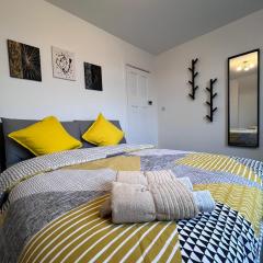 2-Bed Family House Nr Nottingham City Hospital, Arnold, Mansfield with Free WiFi