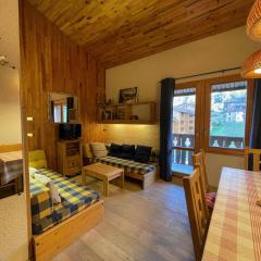 Spacieux 3 Pièces - Pied des Pistes avec Balcon à Valmorel - FR-1-356-183