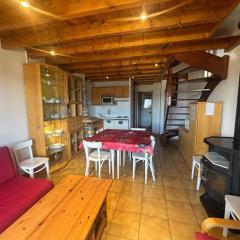 Duplex T4 avec parking et balcon aux Angles - FR-1-593-16