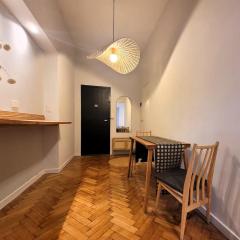 Departamento en Recoleta sobre calle Azcuenaga