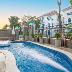 Ha Long 6BRS Beach Villa With Pool, Jacuzzi and Sauna