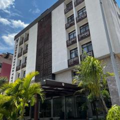 Vida Plaza Hotel