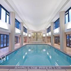 Address - 215 Fort York Blvd M5V Steps to YTZ Airport and CN Tower