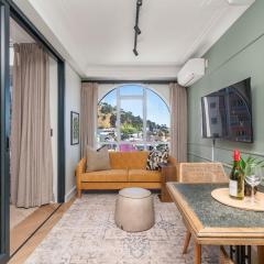 Scenic Studio - Hill & Sea Views