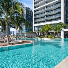 Luxury experience - views of MIAMI city center