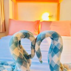 Lazy Sunday Khaosan Hotel