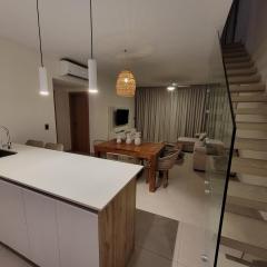 Lovely Penthouse with private rooftop pool