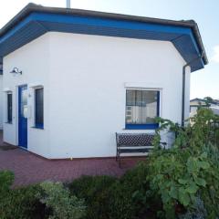 1-bedroom holiday home