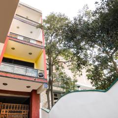 SPOT ON Hotel Harry's 1 Near Select Citywalk Mall