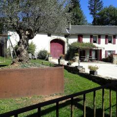 Beautiful 17th century character residence