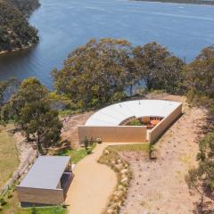 Teulu House - Luxury Retreat in Nungurner