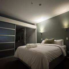 Auckland Stay-Princess Wharf with Skyline Views