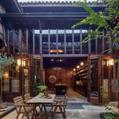 Hangzhou Eight Blessings Inn-200 years old courtyard house