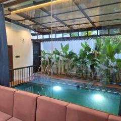 Luxury Villa with swimming pool and private bar