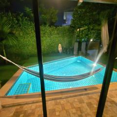 Private Pool & Cinema House