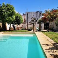 Villa Charita - Old Masseria in the historical town with private pool