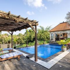 Villa Air Terjun Bucuan