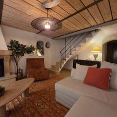 Charming village house 10 min from Uzès