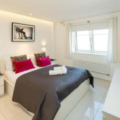 Stylish 3-Bed near Imperial Wharf/Chelsea Harbour