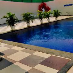 Hotel Radiance Courtyard