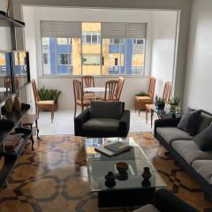 Amplo Apartamento Central