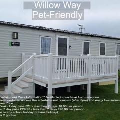 Parkdean Camber Sands sleeps 8 Pet Friendly - ref-ww242