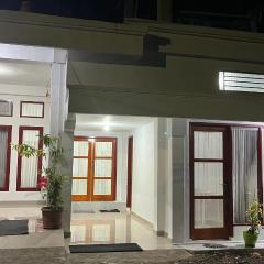 First Guest House Syariah