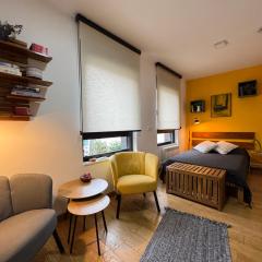 Cozy stay near the city center