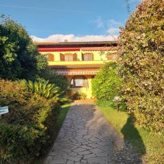 La Casa Gialla A MONTIGNOSO