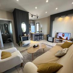 Stylish Loft Apartment with Private Terrace