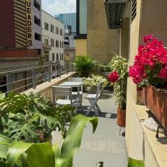 Apartamento con terraza privada junto al Bulevar del Rio