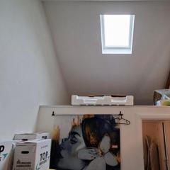 o camera modesta pe Strada Otelarilor