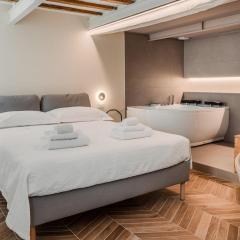 Downtown suite in Reggio Emilia relax e lavoro