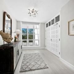 Longboat Key Luxury Bayfront 3 Bed Residence