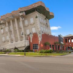 Beachfront Bliss! 2BR 2BA Stunning views! Sleeps 8! Beach Chair Service!