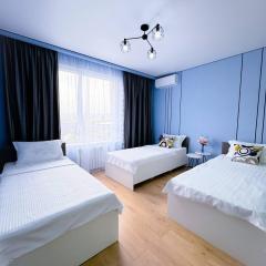 2 bedroom with mountain view