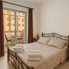 Bright 2-BR - Balcony & Parking - Fast Wi-Fi - Near Route de Casa