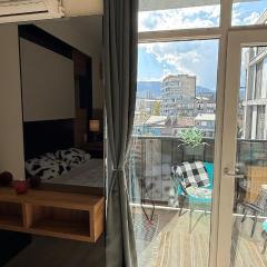 Hotel-Style Studio with City View, Bar, Restaurant, Casino & Room Service