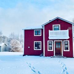 Cozy Family Villa for aurora lovers